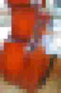 Korpus eines Streichinstruments, gut erhalten mit glänzender Oberfläche und F-Löchern.